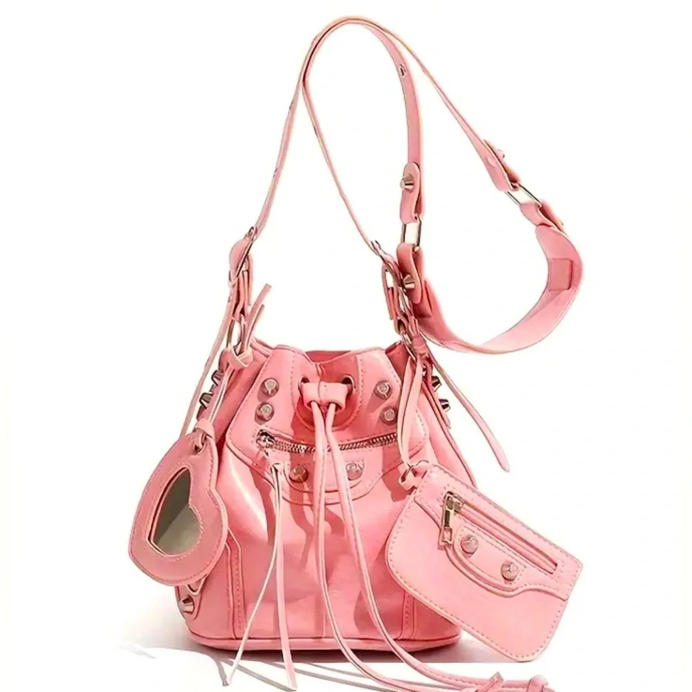 Pink Rivet Pleather Bucket Bag w/Shoulder Strap, Pouch, & ❤️ Shaped Mirror, NWOT